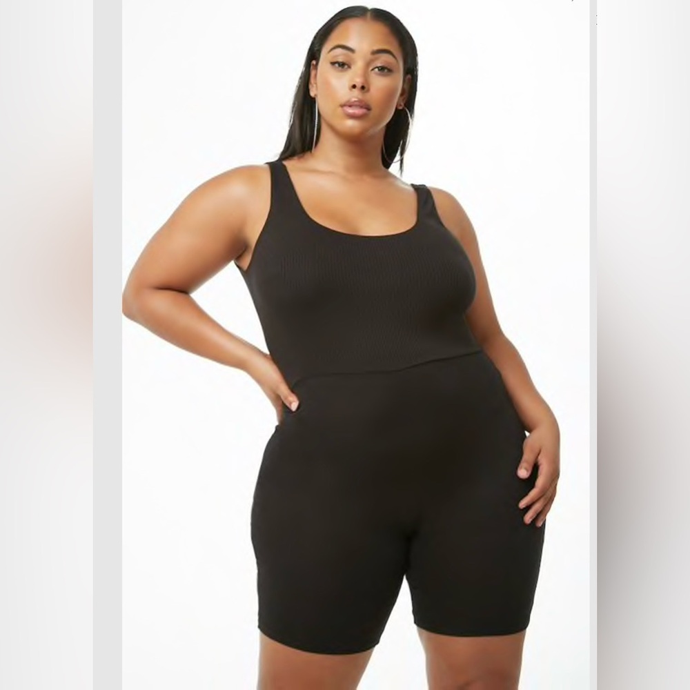 Plus size ribbed scoop neck romper